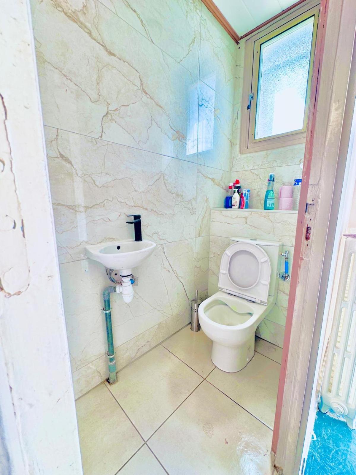 Chambre Privee Au Coeur De Ville Toulouse Maison d'hôtes